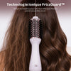 Brosse volume apportant plus de corps, de volume et de mouvement naturel aux cheveux.
