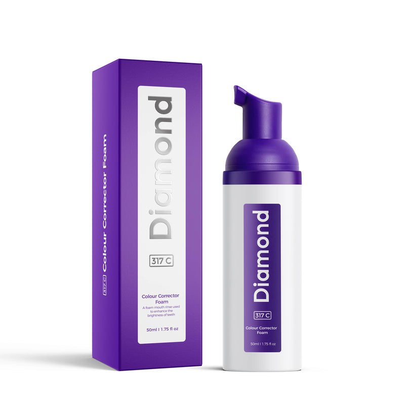 Diamond Smile blanchiment des dents correction de la couleur mousse sur fond blanc